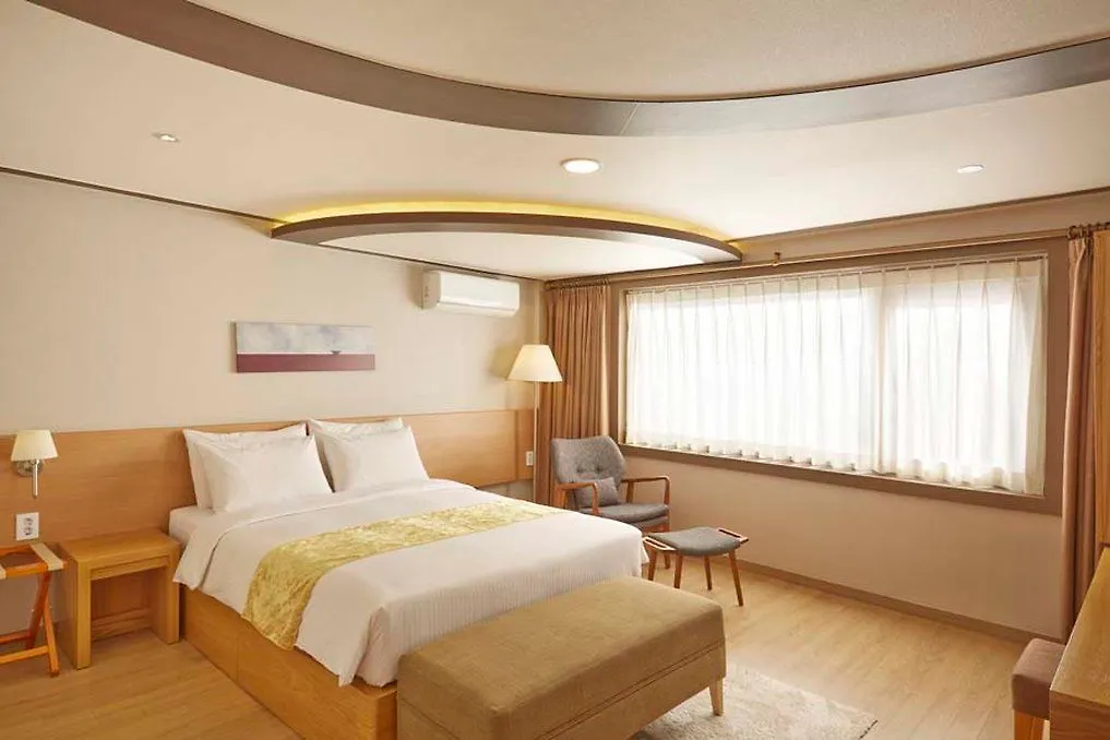 Hotel Foret Premier Haeundae Busan 3*,